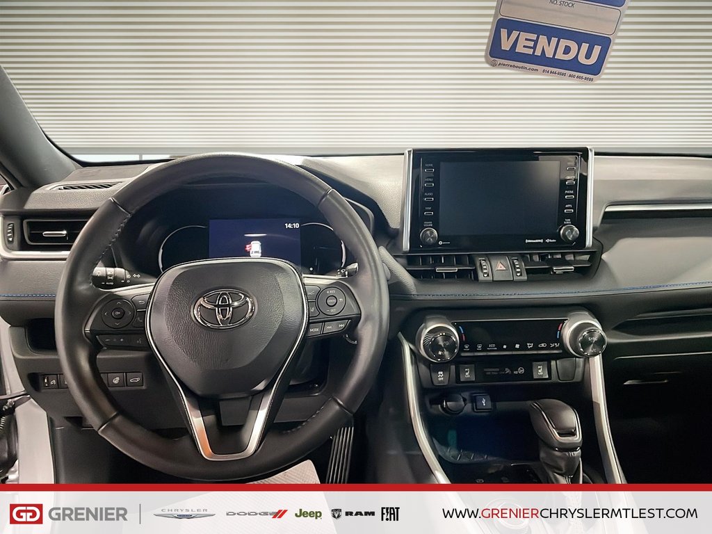 Toyota RAV4 XSE HYBRIDE + AWD + TOIT OUVRANT 2021 à Pointe-Aux-Trembles, Québec - 8 - w1024h768px