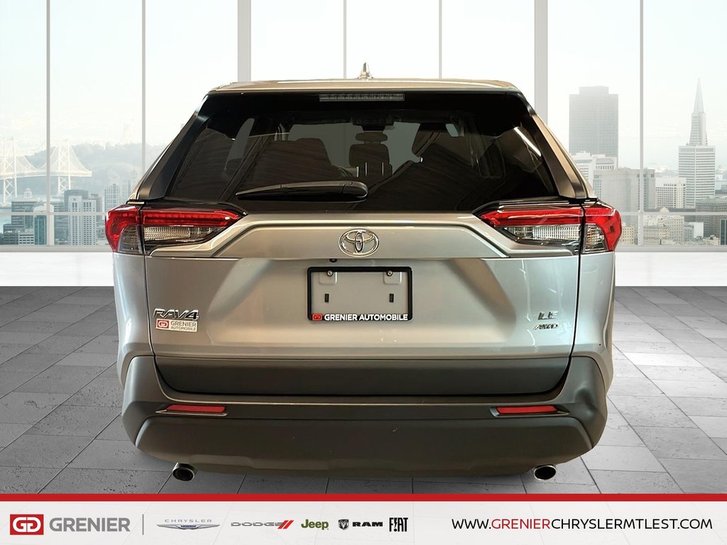 Toyota RAV4 LE + AWD + CARPLAY + GPS 2023 à Pointe-Aux-Trembles, Québec - 3 - w1024h768px