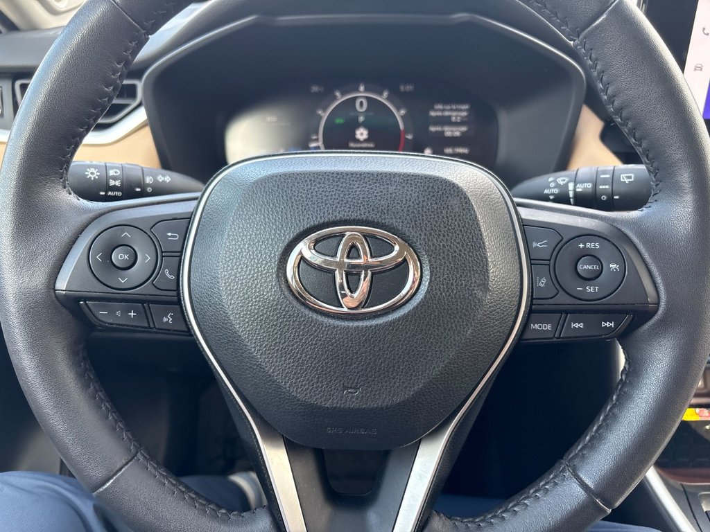 Toyota RAV4 Limited 2023 à Pointe-Aux-Trembles, Québec - 25 - w1024h768px
