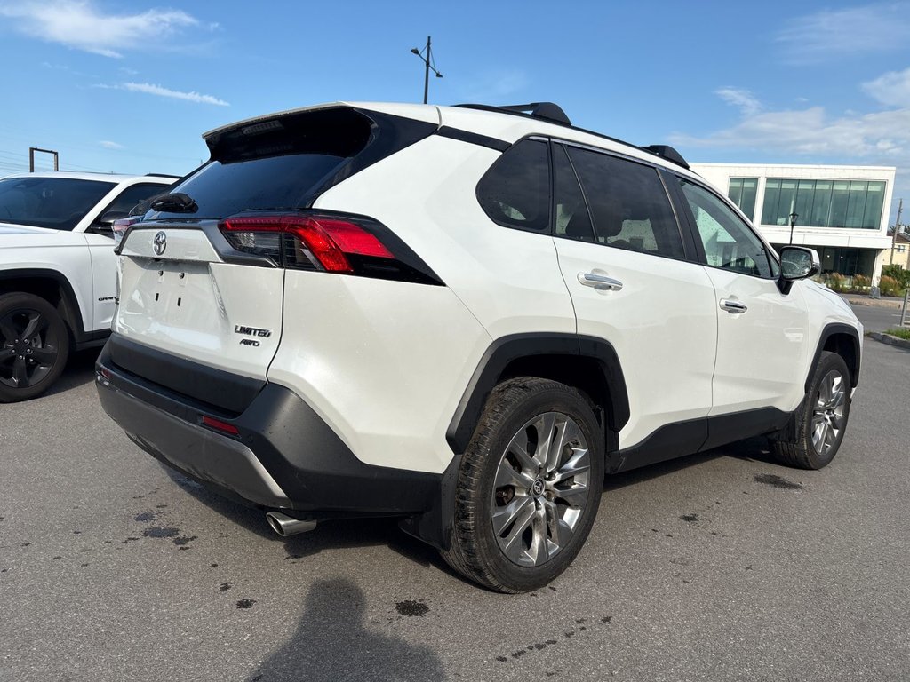 Toyota RAV4 Limited 2023 à Pointe-Aux-Trembles, Québec - 11 - w1024h768px