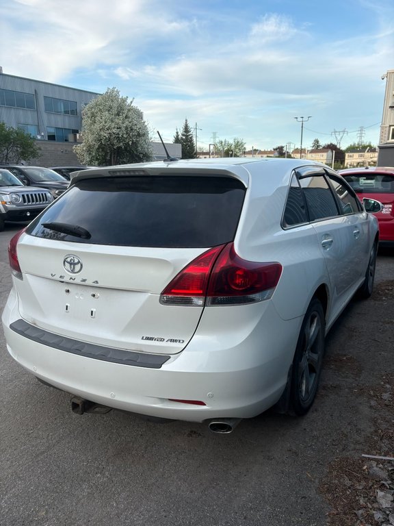 Toyota Venza Limited AWD 2015 à Pointe-Aux-Trembles, Québec - 2 - w1024h768px