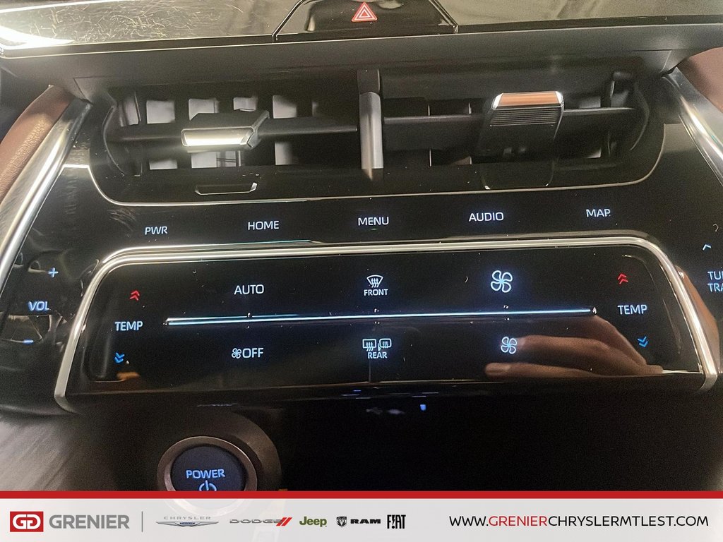 Toyota Venza HYBRIDE LE + AWD + CUIR + CARPLAY 2021 à Pointe-Aux-Trembles, Québec - 12 - w1024h768px