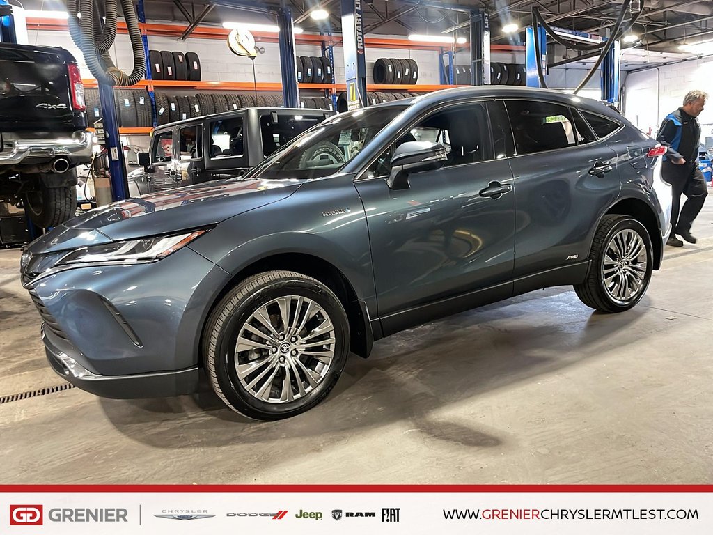 Toyota Venza HYBRIDE LE + AWD + CUIR + CARPLAY 2021 à Pointe-Aux-Trembles, Québec - 4 - w1024h768px