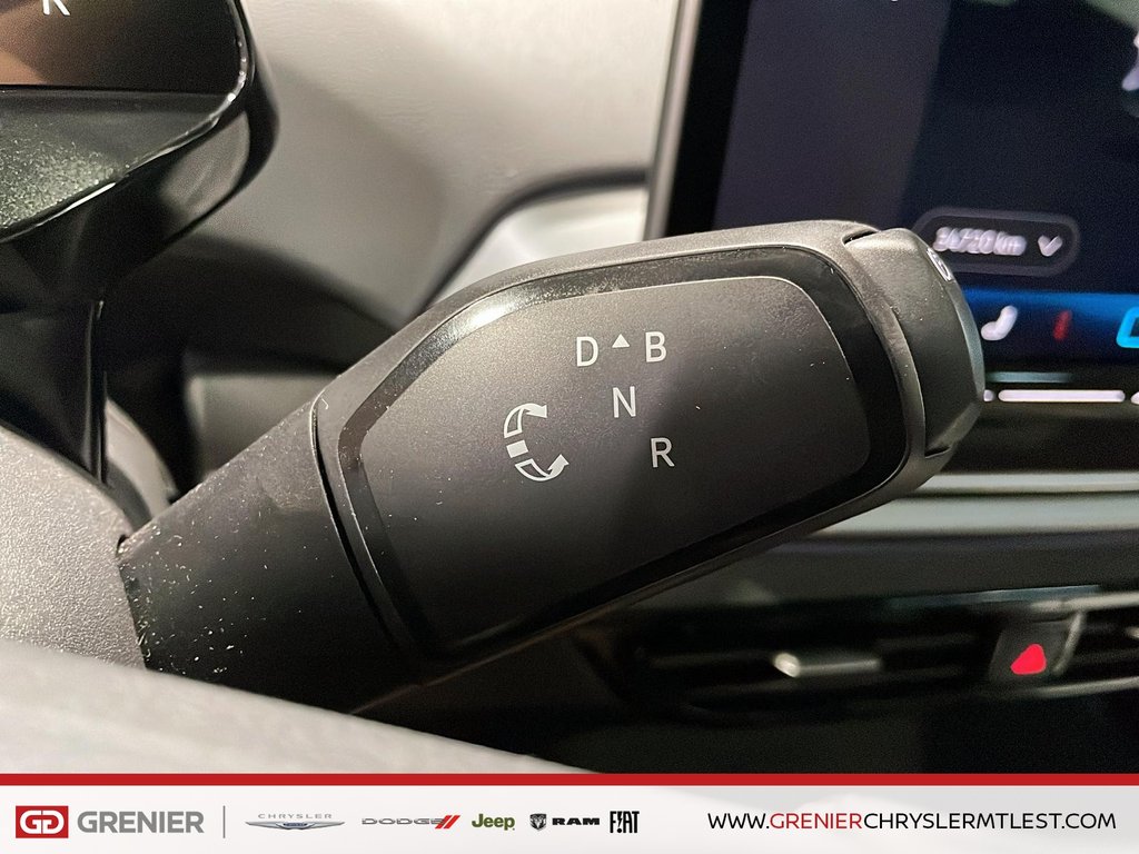 2024 Volkswagen ID.4 PRO + AWD + ELECTRIQUE in Pointe-Aux-Trembles, Quebec - 12 - w1024h768px