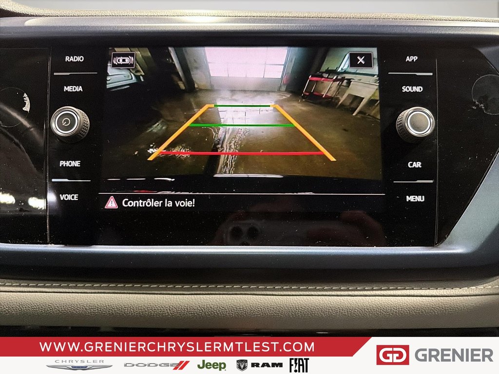 Volkswagen Taos COMFORTLINE + DEMARREUR A DISTANCE + CARPLAY 2024 à Pointe-Aux-Trembles, Québec - 16 - w1024h768px
