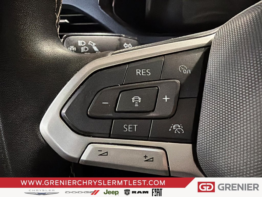 Volkswagen Taos COMFORTLINE + DEMARREUR A DISTANCE + CARPLAY 2024 à Pointe-Aux-Trembles, Québec - 11 - w1024h768px