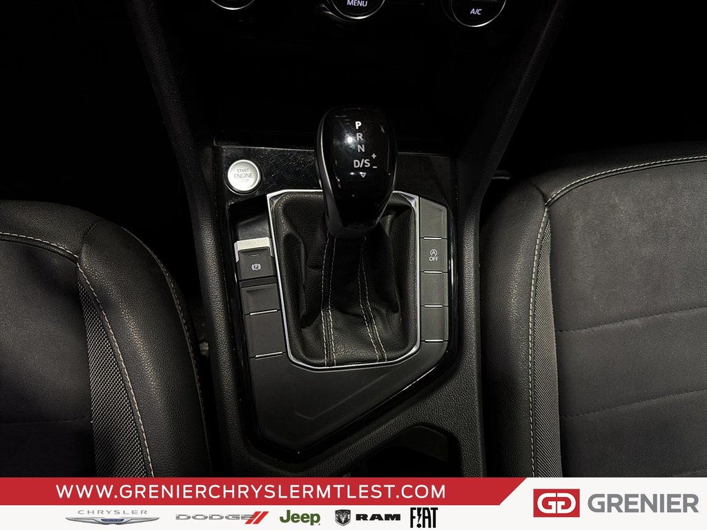 Volkswagen Taos COMFORTLINE + DEMARREUR A DISTANCE + CARPLAY 2024 à Pointe-Aux-Trembles, Québec - 14 - w1024h768px