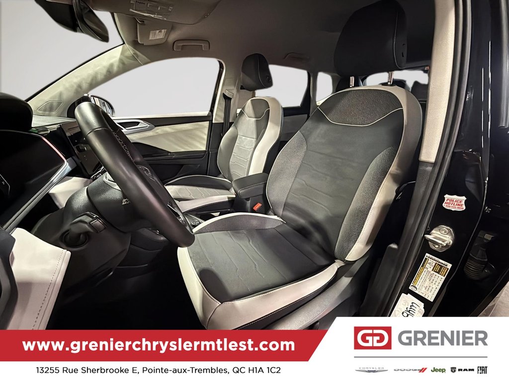 2025 Volkswagen Taos Comfortline in Pointe-Aux-Trembles, Quebec - 8 - w1024h768px