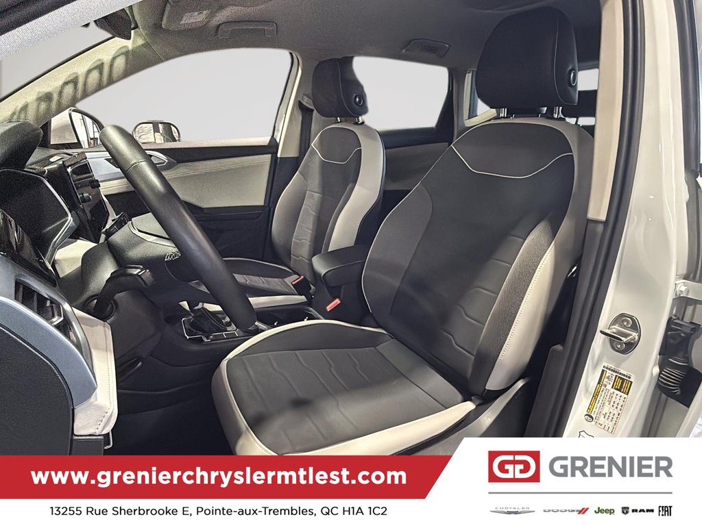 Volkswagen Taos Comfortline 2025 à Pointe-Aux-Trembles, Québec - 8 - w1024h768px