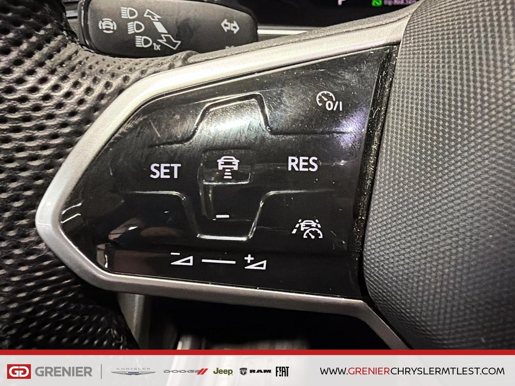 Volkswagen Tiguan COMFORTLINE R-LINE BLCAK EDITION + AWD + CUIR 2022 à Pointe-Aux-Trembles, Québec - 12 - w1024h768px