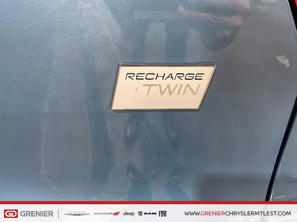 Volvo XC40 Recharge Pure Electric Ultimate 2024 à Pointe-Aux-Trembles, Québec - 4 - w1024h768px