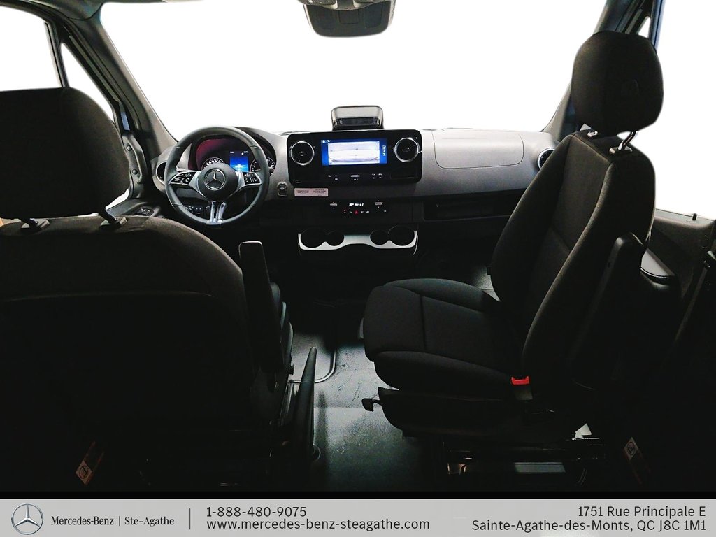 2026 Mercedes-Benz Sprinter 2500 170 Wheelbase High Roof AWD in Charlemagne, Quebec - 27 - w1024h768px