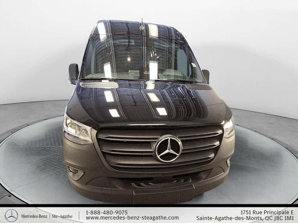 2026 Mercedes-Benz Sprinter 2500 170 Wheelbase High Roof AWD in Charlemagne, Quebec - 2 - w1024h768px