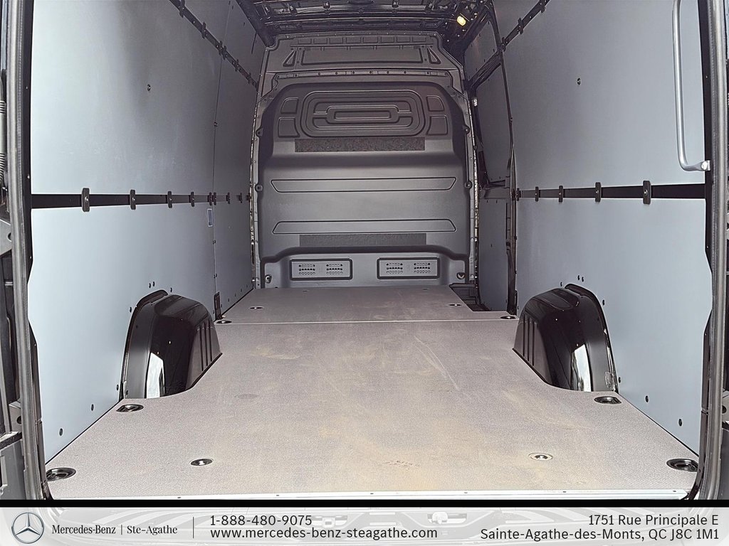 Mercedes-Benz Sprinter 2500 170 Wheelbase High Roof RWD 2026 à Charlemagne, Québec - 7 - w1024h768px