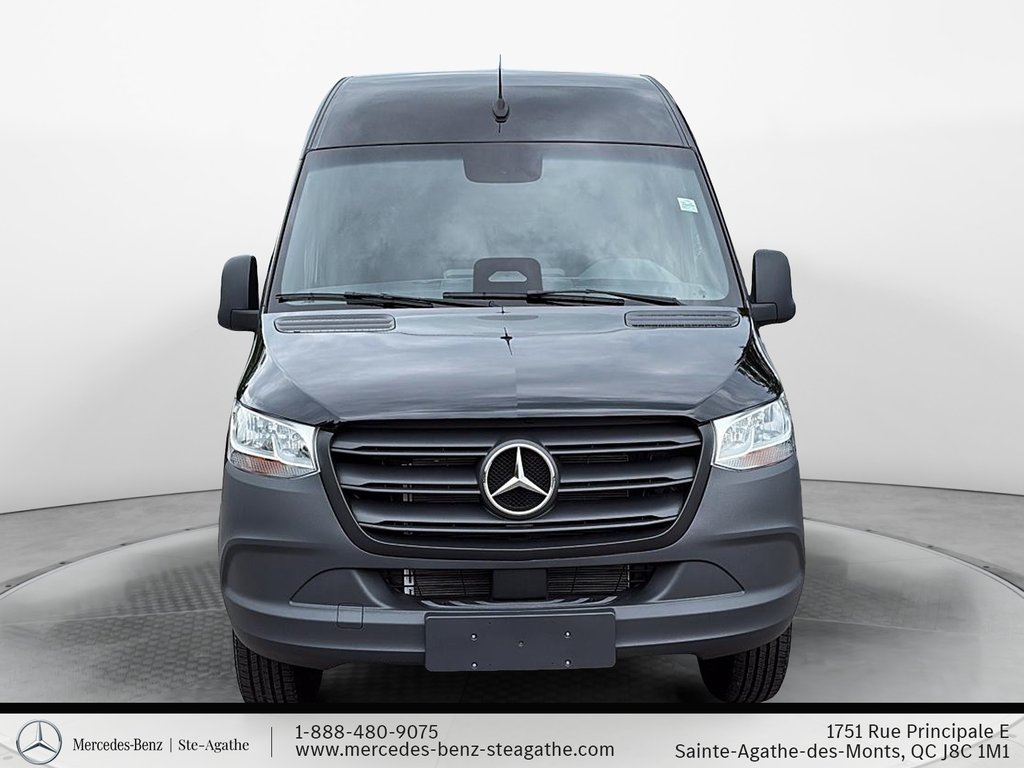 Mercedes-Benz Sprinter 2500 170 Wheelbase High Roof RWD 2026 à Charlemagne, Québec - 2 - w1024h768px