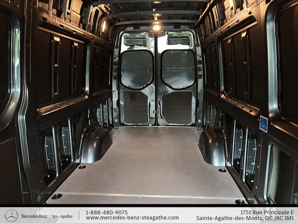 Mercedes-Benz Sprinter 2500 170 Wheelbase High Roof RWD 2026 à Charlemagne, Québec - 12 - w1024h768px