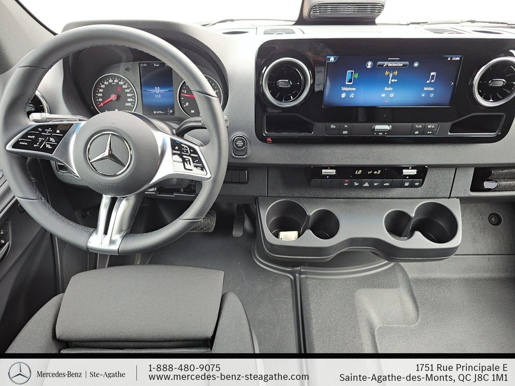 2026 Mercedes-Benz Sprinter 2500 170 Wheelbase High Roof AWD in Charlemagne, Quebec - 10 - w1024h768px