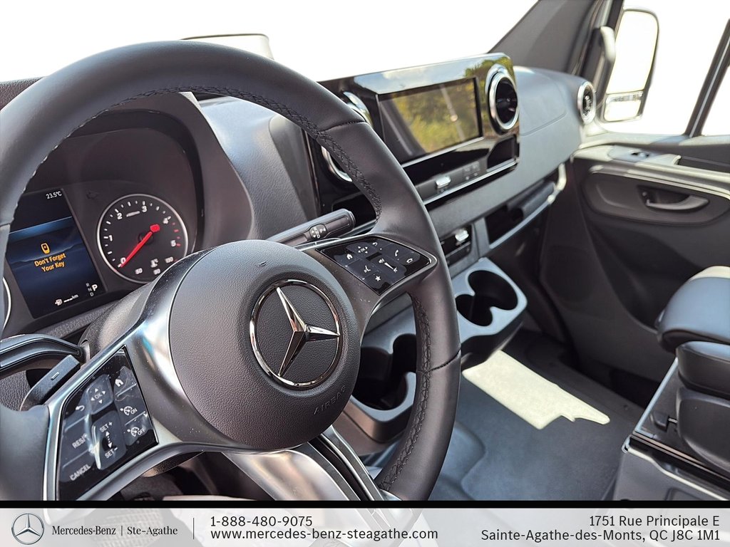 Mercedes-Benz Sprinter 2500 170 Wheelbase High Roof AWD 2026 à Charlemagne, Québec - 13 - w1024h768px