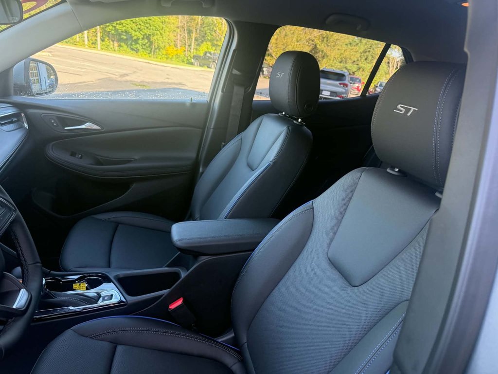 2026 Buick Encore GX Sport Touring in Edmundston, New Brunswick - 12 - w1024h768px