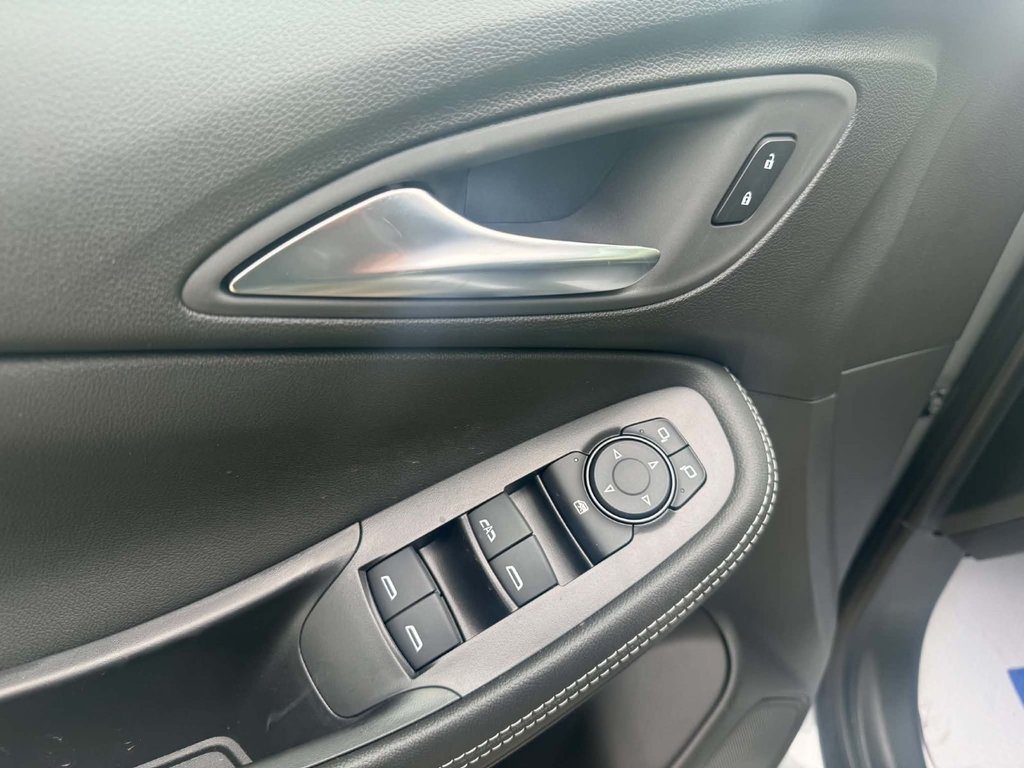 2026 Buick Encore GX Preferred in Edmundston, New Brunswick - 9 - w1024h768px