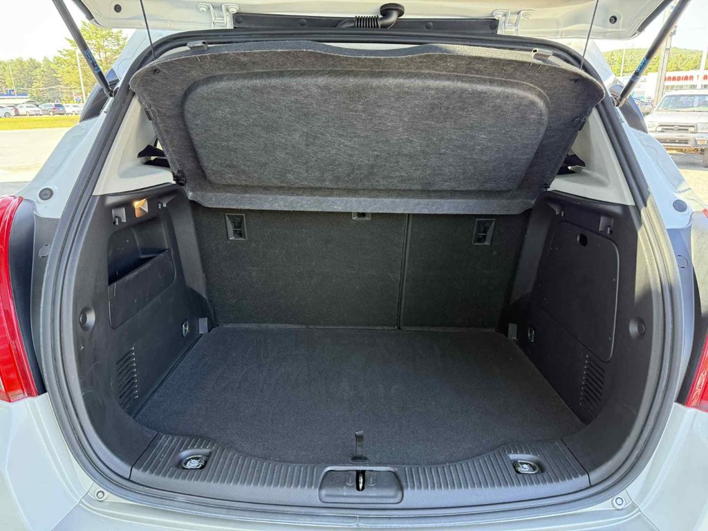 2015 Buick Encore Convenience in Edmundston, New Brunswick - 8 - w1024h768px