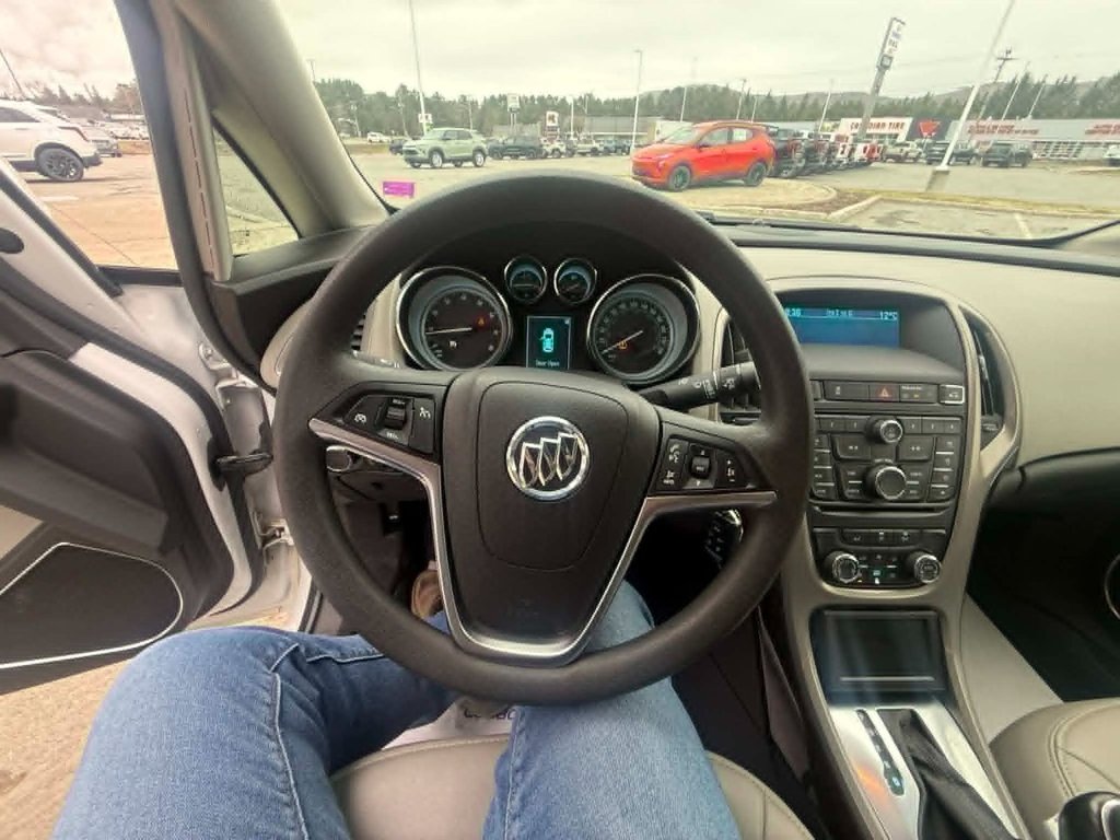 2016 Buick Verano Base in Edmundston, New Brunswick - 9 - w1024h768px