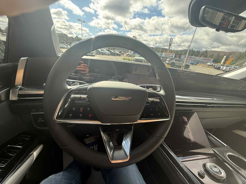 2026 Cadillac ESCALADE ESV V-Series in Edmundston, New Brunswick - 9 - w1024h768px