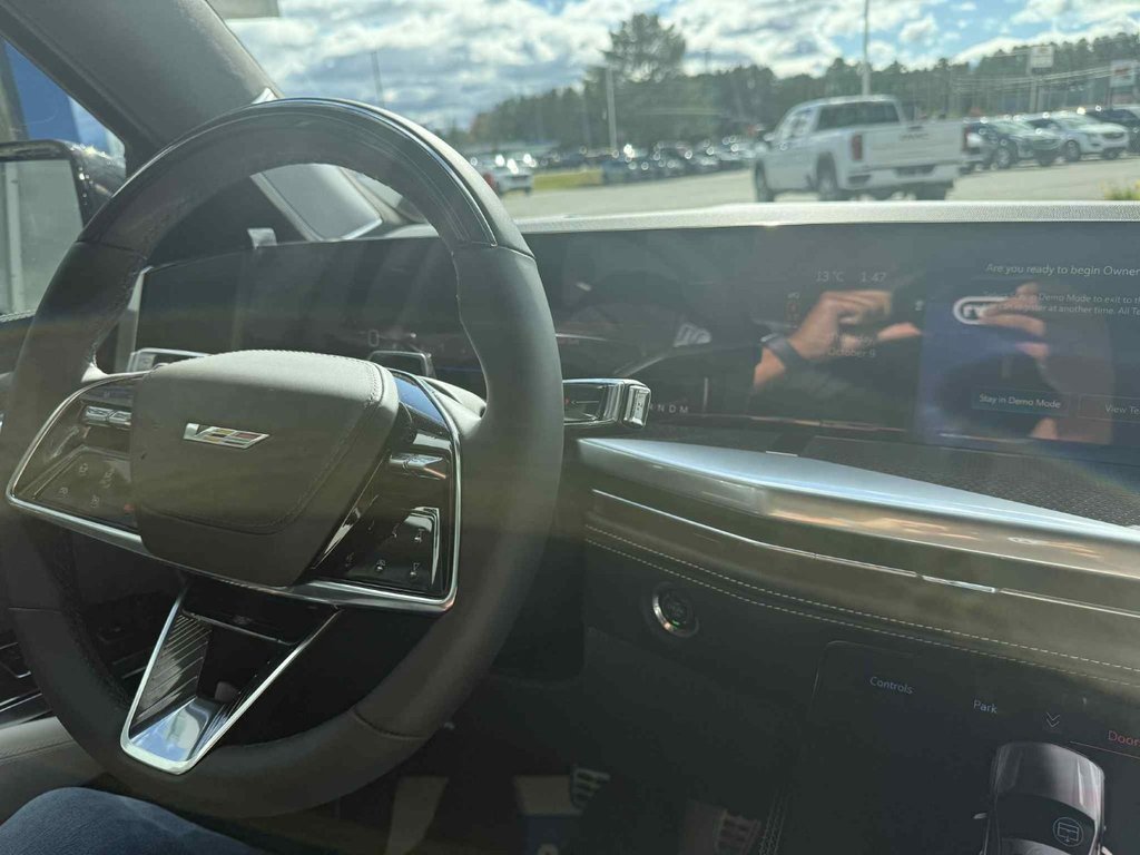 2026 Cadillac ESCALADE ESV V-Series in Edmundston, New Brunswick - 10 - w1024h768px
