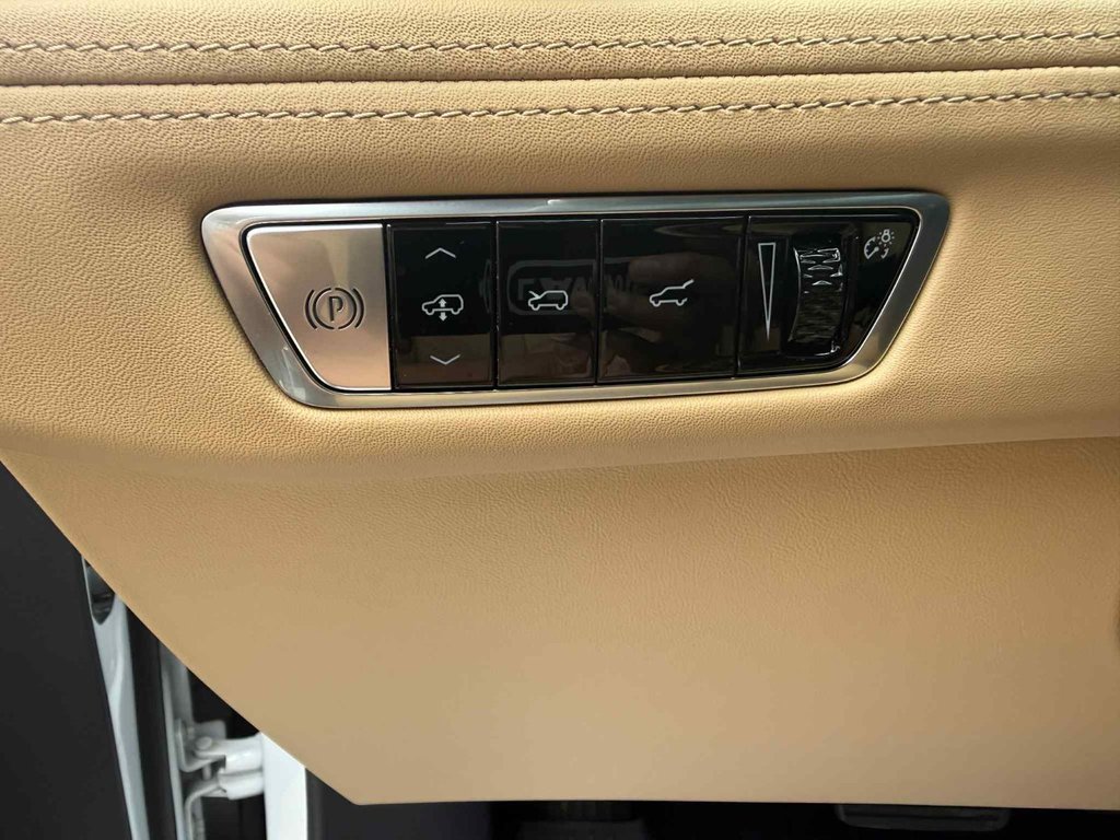 2025 Cadillac ESCALADE IQ Sport 2 in Edmundston, New Brunswick - 19 - w1024h768px