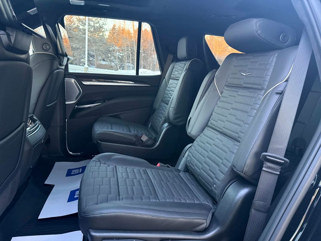 2026 Cadillac ESCALADE Platinum Sport in Edmundston, New Brunswick - 17 - w1024h768px