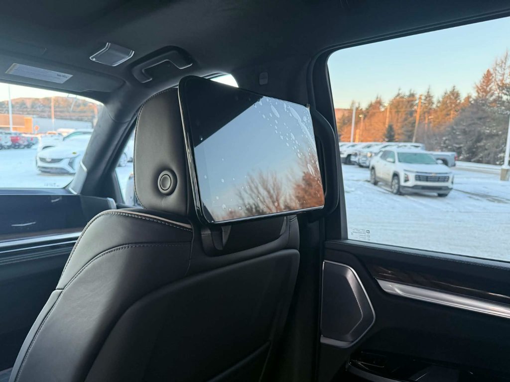 2026 Cadillac ESCALADE Platinum Sport in Edmundston, New Brunswick - 14 - w1024h768px