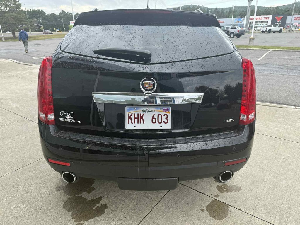 Cadillac SRX Luxury 2016 à Edmundston, Nouveau-Brunswick - 9 - w1024h768px