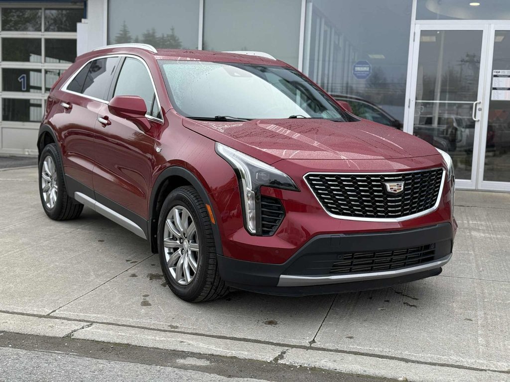 2020 Cadillac XT4 AWD Premium Luxury in Edmundston, New Brunswick - 2 - w1024h768px