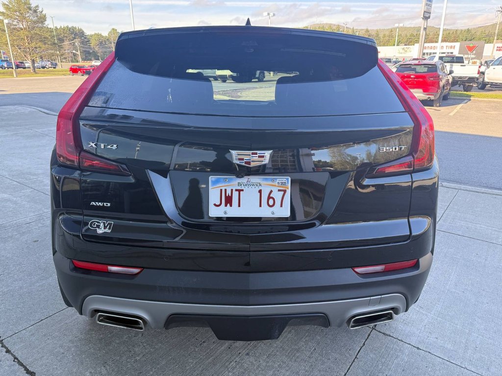 2022 Cadillac XT4 AWD Premium Luxury in Edmundston, New Brunswick - 7 - w1024h768px