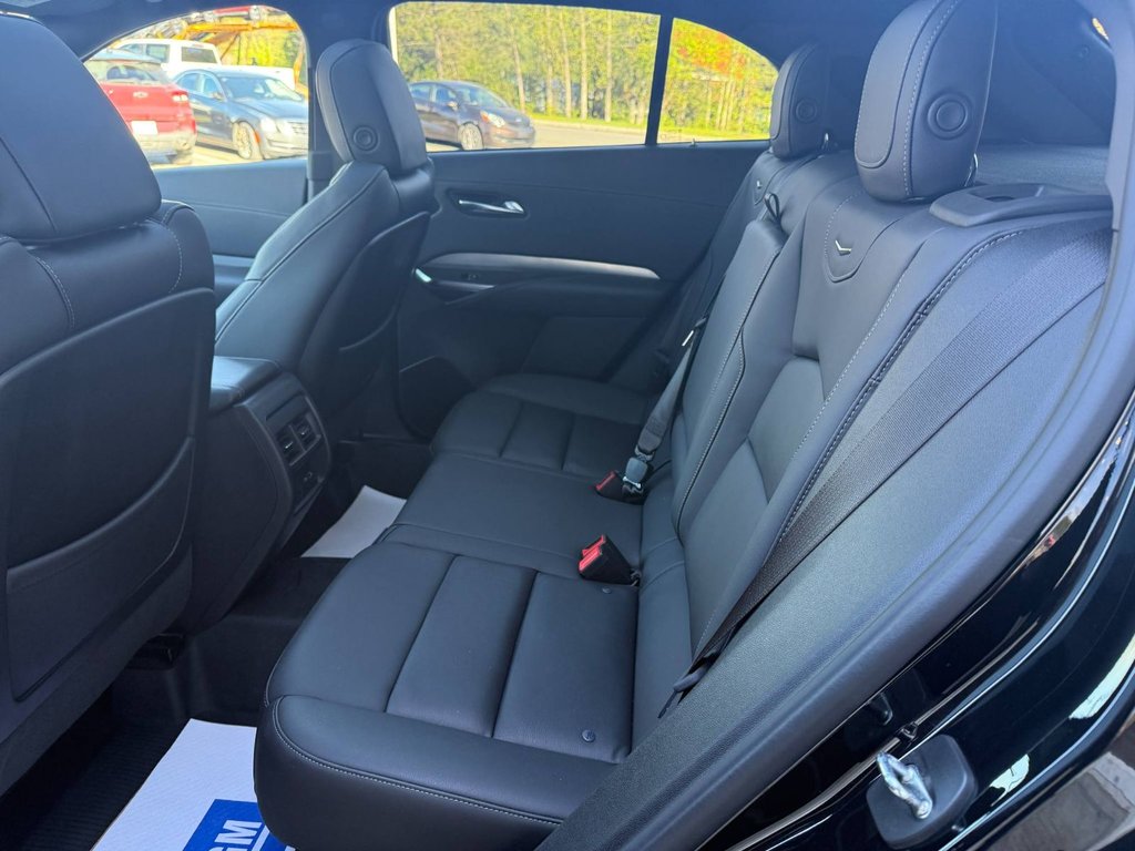2022 Cadillac XT4 AWD Premium Luxury in Edmundston, New Brunswick - 19 - w1024h768px