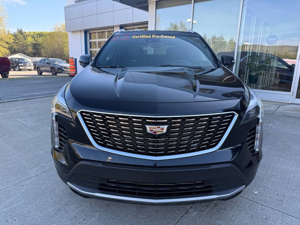 2022 Cadillac XT4 AWD Premium Luxury in Edmundston, New Brunswick - 3 - w1024h768px