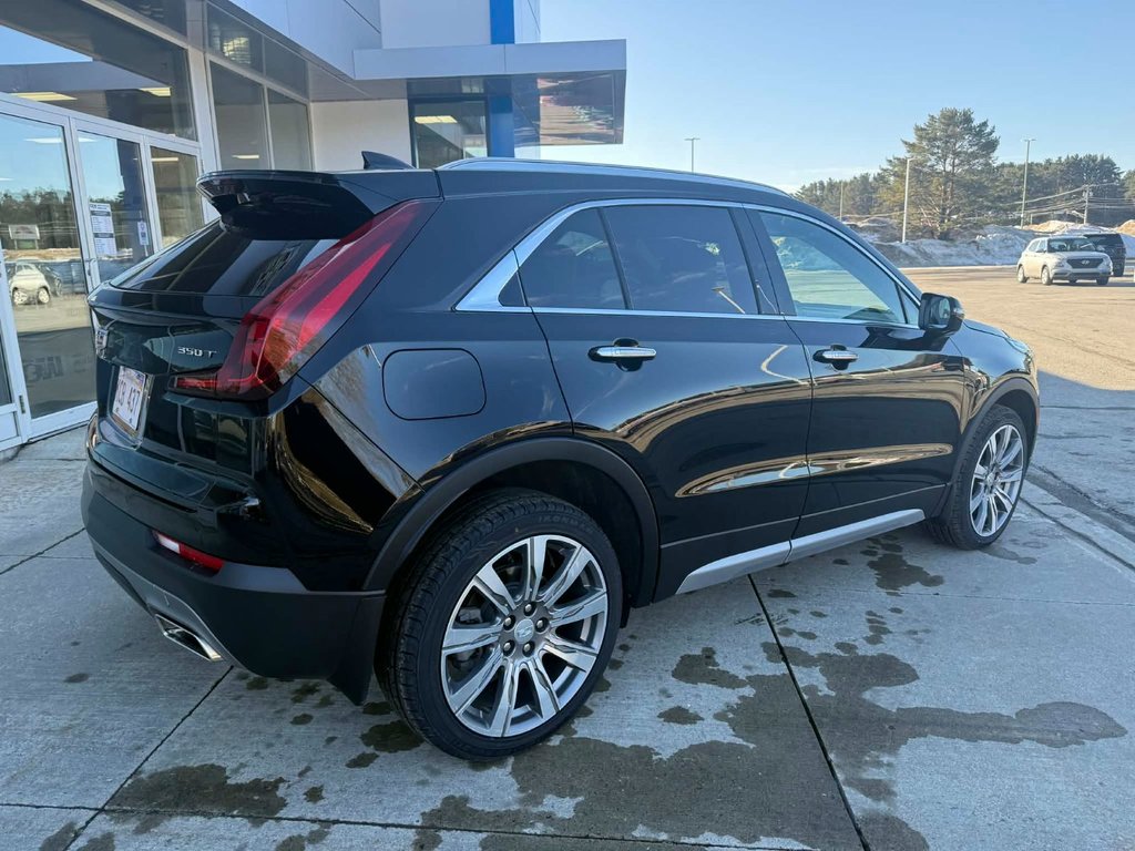 2023 Cadillac XT4 AWD Premium Luxury in Edmundston, New Brunswick - 6 - w1024h768px