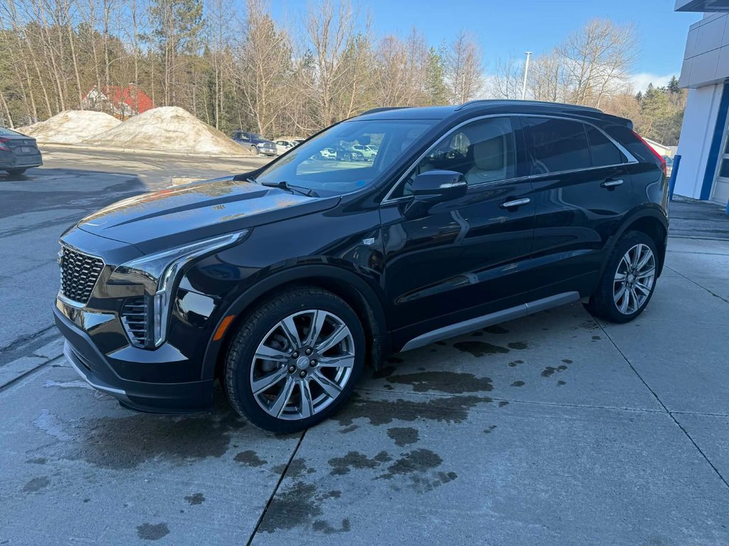 2023 Cadillac XT4 AWD Premium Luxury in Edmundston, New Brunswick - 4 - w1024h768px