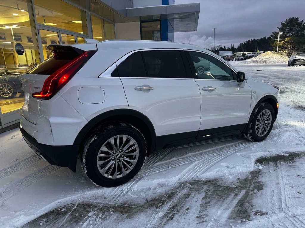 Cadillac XT4 Premium Luxury 2025 à Edmundston, Nouveau-Brunswick - 3 - w1024h768px