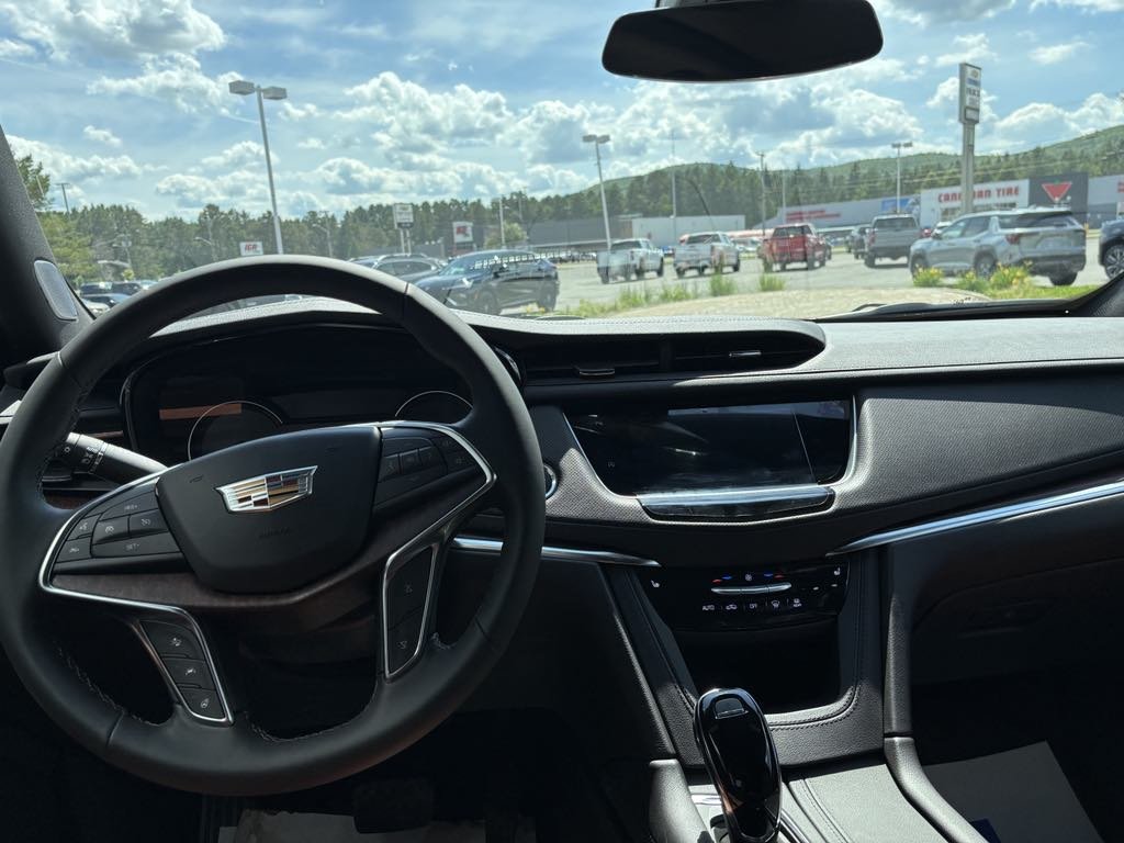 Cadillac XT5 Premium Luxury 2025 à Edmundston, Nouveau-Brunswick - 8 - w1024h768px