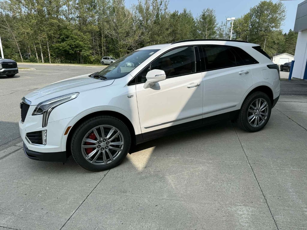 Cadillac XT5 Sport 2025 à Edmundston, Nouveau-Brunswick - 4 - w1024h768px