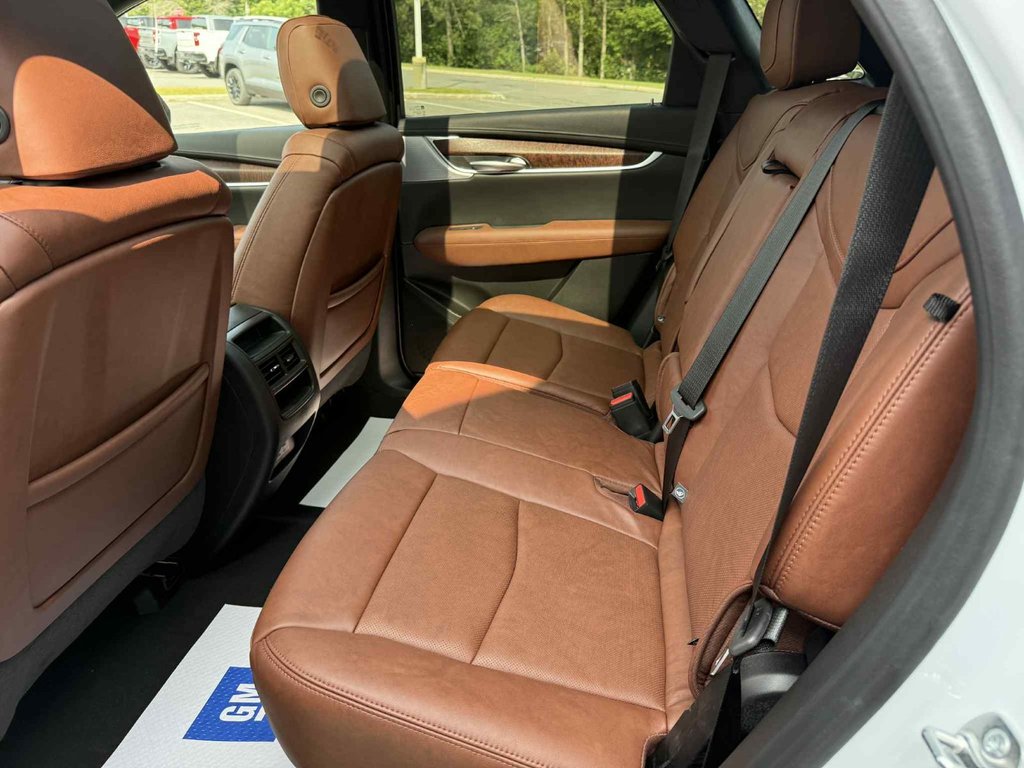 Cadillac XT5 Sport 2025 à Edmundston, Nouveau-Brunswick - 15 - w1024h768px