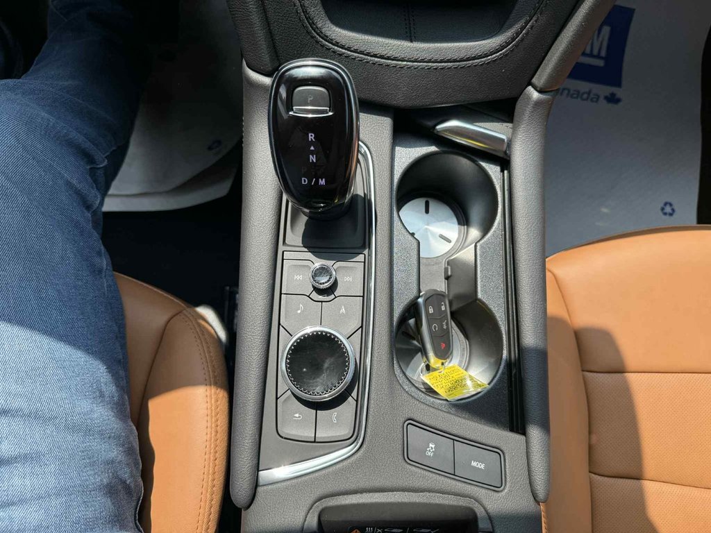 2025 Cadillac XT5 Premium Luxury in Edmundston, New Brunswick - 14 - w1024h768px