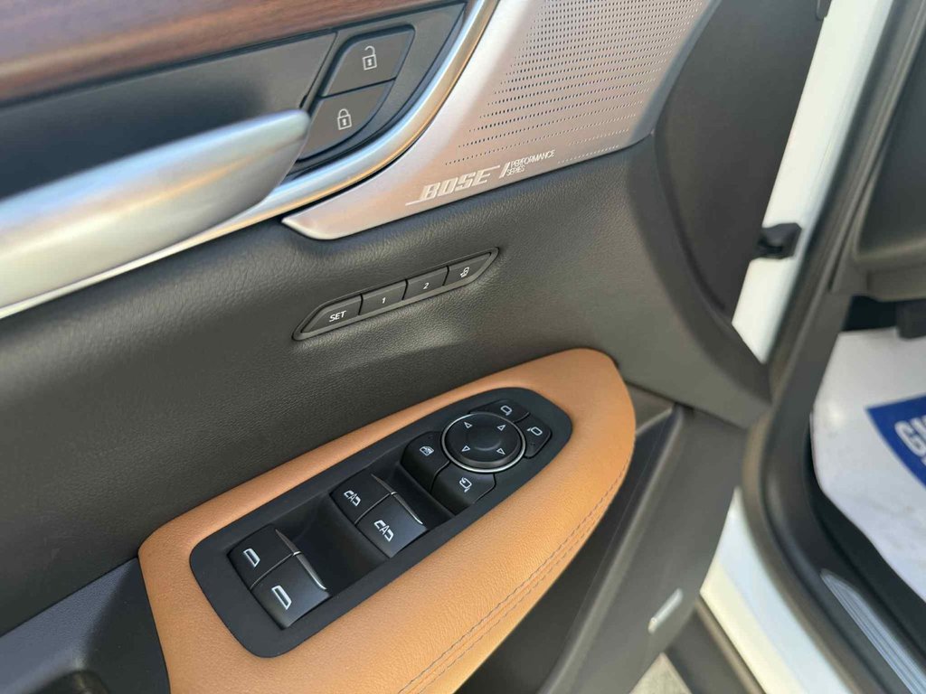 2025 Cadillac XT5 Premium Luxury in Edmundston, New Brunswick - 17 - w1024h768px