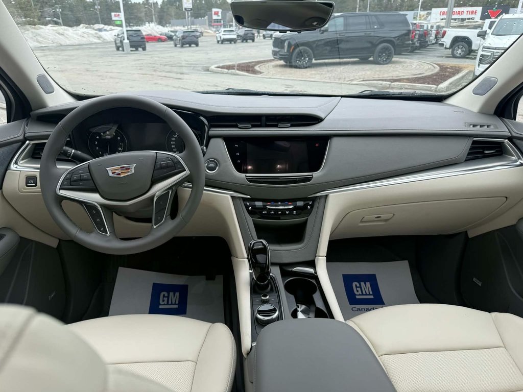 Cadillac XT5 Premium Luxury 2026 à Edmundston, Nouveau-Brunswick - 8 - w1024h768px