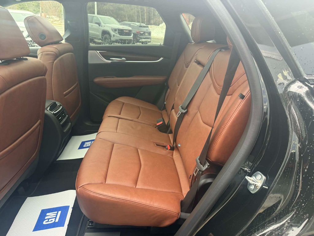 2026 Cadillac XT5 Sport in Edmundston, New Brunswick - 9 - w1024h768px