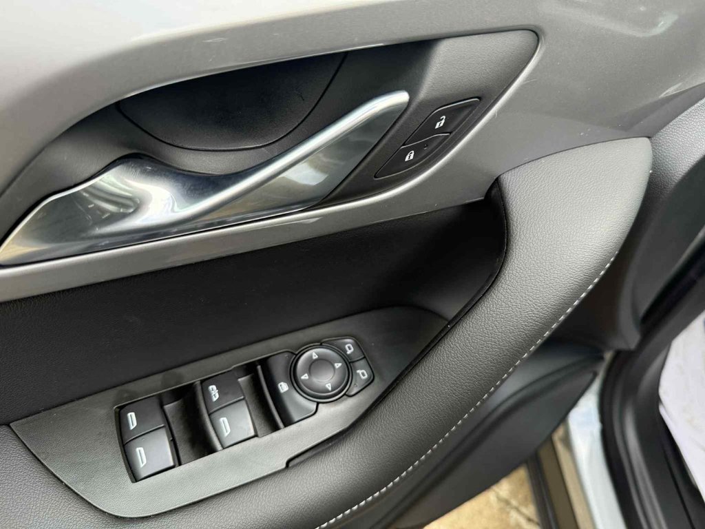 2025 Chevrolet Blazer LT in Edmundston, New Brunswick - 13 - w1024h768px