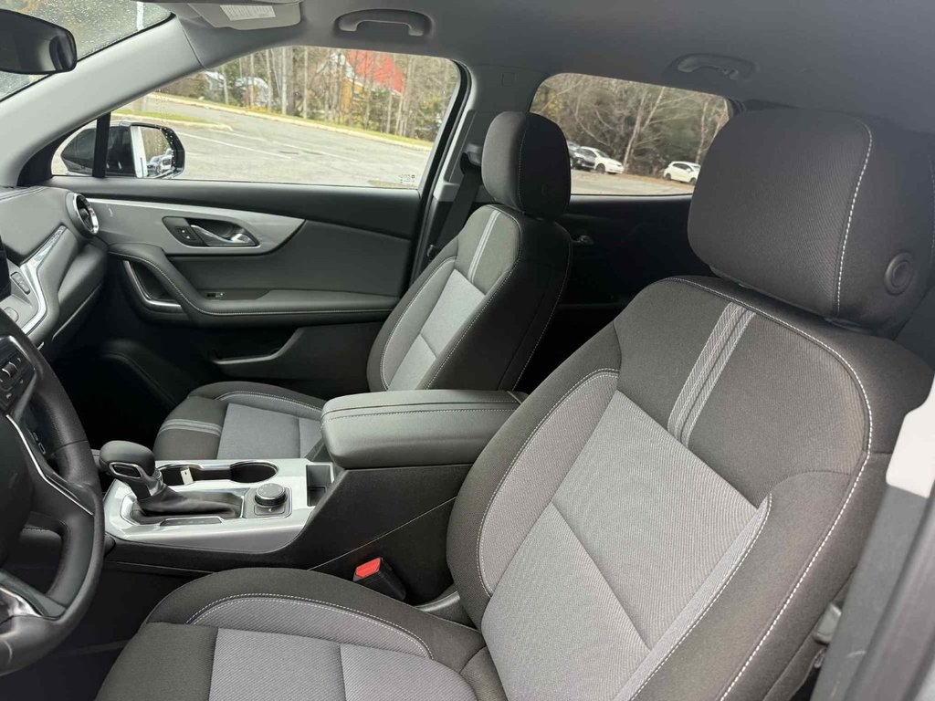 2025 Chevrolet Blazer LT in Edmundston, New Brunswick - 9 - w1024h768px