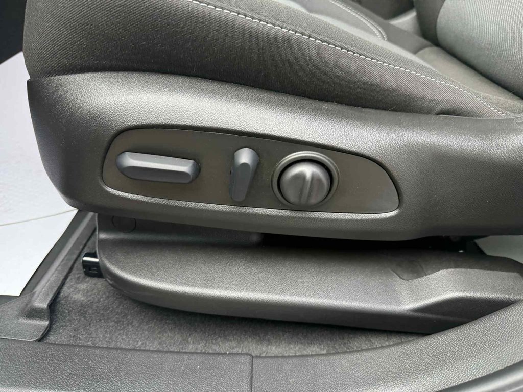 2025 Chevrolet Blazer LT in Edmundston, New Brunswick - 12 - w1024h768px