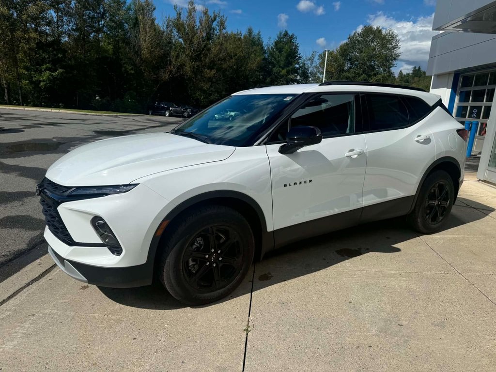 Chevrolet Blazer LT 2026 à Edmundston, Nouveau-Brunswick - 4 - w1024h768px